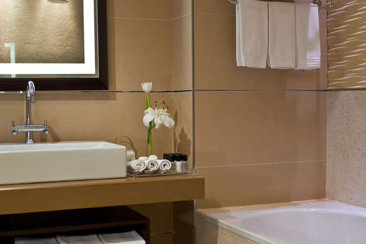 Salle de bains de la suite Ambassadeur
